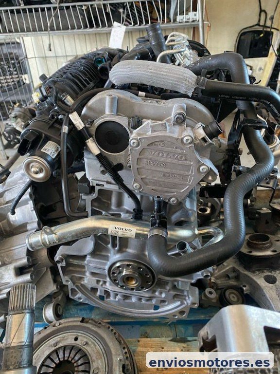 Motor de segunda mano Volvo D4204T16 – Volvo V60 2019 — foto 4